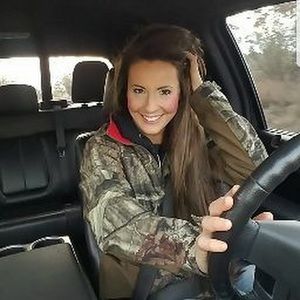 Meet your Posher, Johni